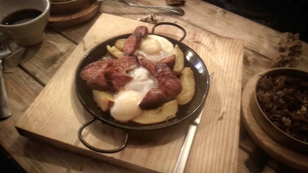 huevos con chorizo fogar do santiso